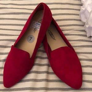 •NEW Red Flats•